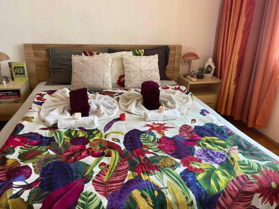 Beachfront Gem In Varna Center Bulharsko